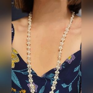 Extra long flapper vintage pearl type necklace